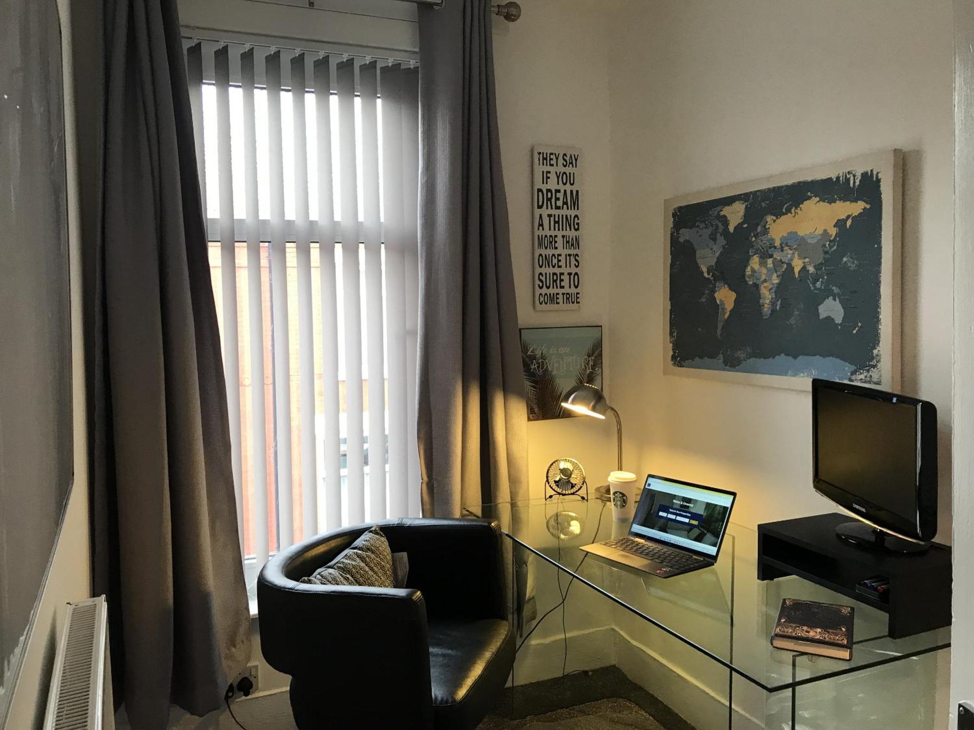 Bright Spacious 3-Bed With Office & Patio, Preston Preston  Eksteriør bilde