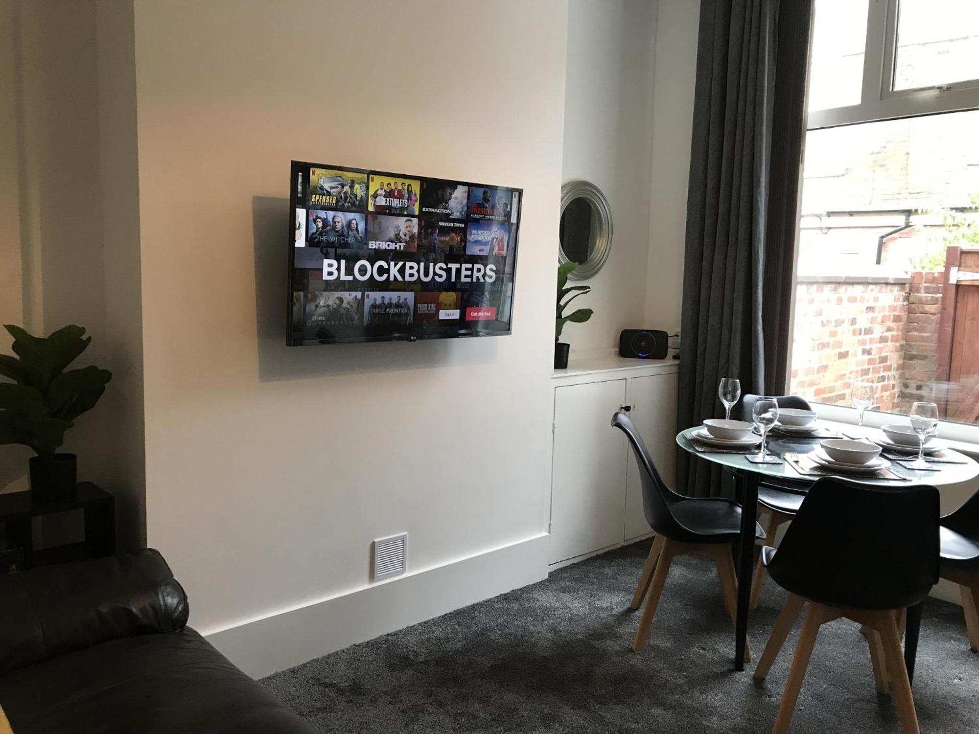 Bright Spacious 3-Bed With Office & Patio, Preston Preston  Eksteriør bilde